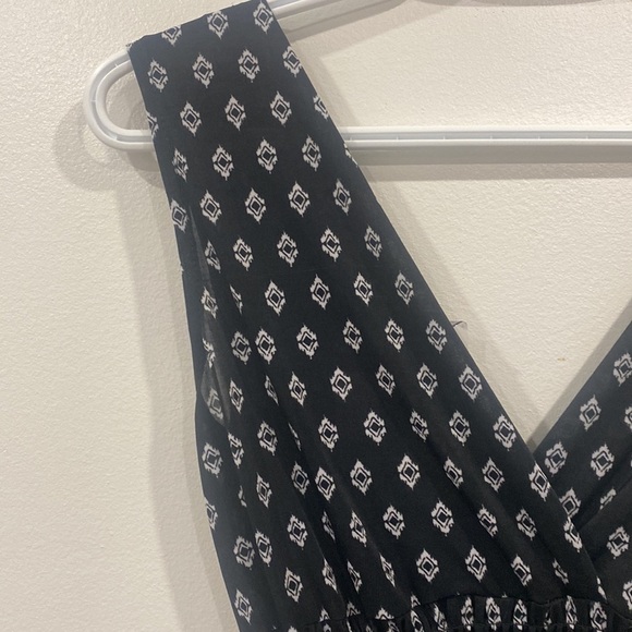 🔥5/$20🔥 Nwt Stretchy Light Summer Dress - Picture 2 of 11